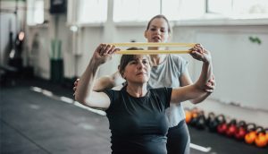 تناسب اندام بعد از ۴۰ سالگی؛ تغییرات بدن و انتخاب سبک زندگی جدید 2 تناسب اندام ،تناسب اندام بعد از ۴۰ سالگی؛ تغییرات بدن و انتخاب سبک زندگی جدید ،تغییرات بدن بعد از ۴۰سالگی