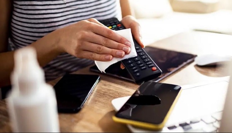 ضدعفونی کردن موبایل ،ضدعفونی کردن موبایل، لپ‌تاپ و وسایل الکترونیک در خانه به روشی ایمن ،موبایل و وسایل الکترونیکی را ضدعفونی کنیم؟