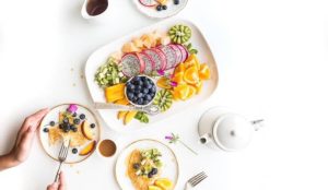 میان وعده ،بهترین میان وعده برای ورزشکاران + توصیه‌های مهم ،چرا میان وعده برای ورزشکاران مهم است؟ ،چه میان‌وعده‌هایی مناسب ورزشکاران است؟