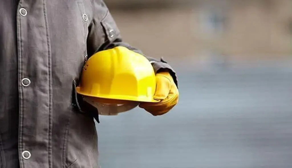 کارگران درباره نظام استاد-شاگردی چه می‌گویند؟/ یک «بند» دردسرساز