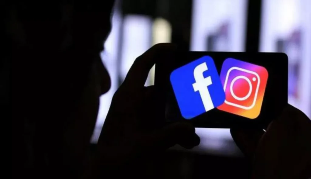 اینستاگرام و فیس بوک، پولی می‌شوند؟