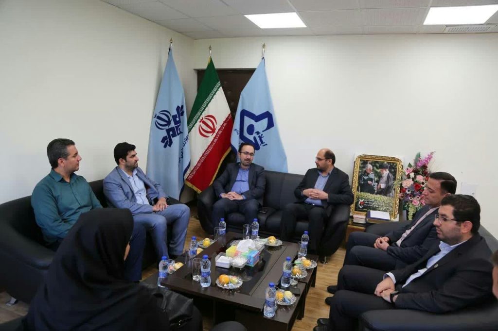 شعله‌های گاز؛ گرمابخش خانه های مردم ایلام در فصل سرد سال