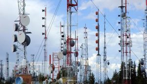 آیا تشعشعات دکل‌های مخابراتی مضر است؟