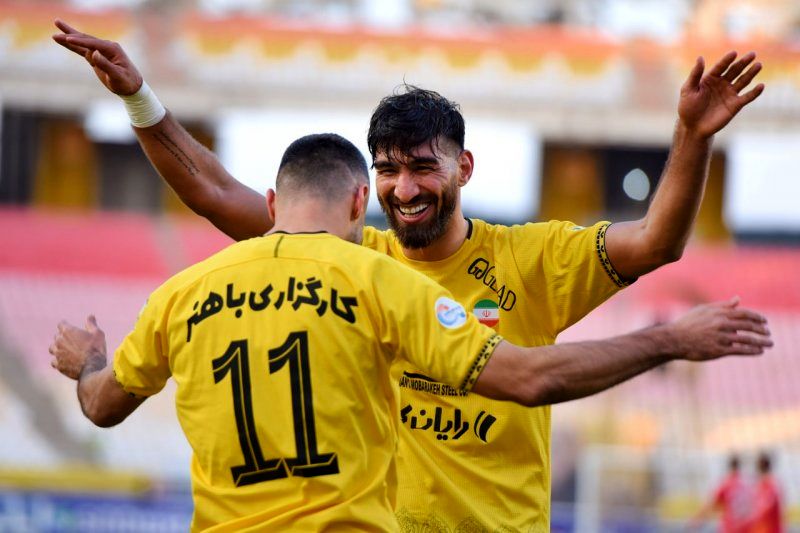 گفتند ضربه مغزی می‌شوی، کلاه کاسکت گذاشتم!