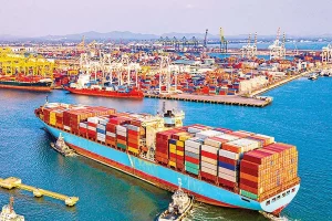 اختلال در تجارت دریای سرخ قیمت نفت را 4 دلار افزایش میدهد 14 شرکت کشتیرانی فرانسوی فعالیت خود در دریای سرخ را متوقف کرد