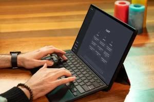 مصرف یک بطری آب با هر بار چت با ChatGPT