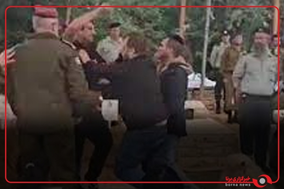 حمله خانواده سربازان اسرائیلی کشته شده در غزه در مراسم خاکسپاری به بنی گانتز عضو کابینه جنگ رژیم‌ صهیونیستی