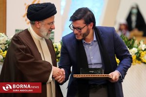 باید تلاوت و انس با قرآن را در کشور رواج داد