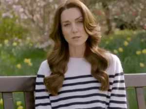 نگرانی انگلیس از دخالت روسیه، چین و ایران در شایعه سرطان ملکه آینده انگلیس_دلخوش 5 نگرانی انگلیس از دخالت روسیه، چین و ایران در شایعه سرطان ملکه آینده انگلیس