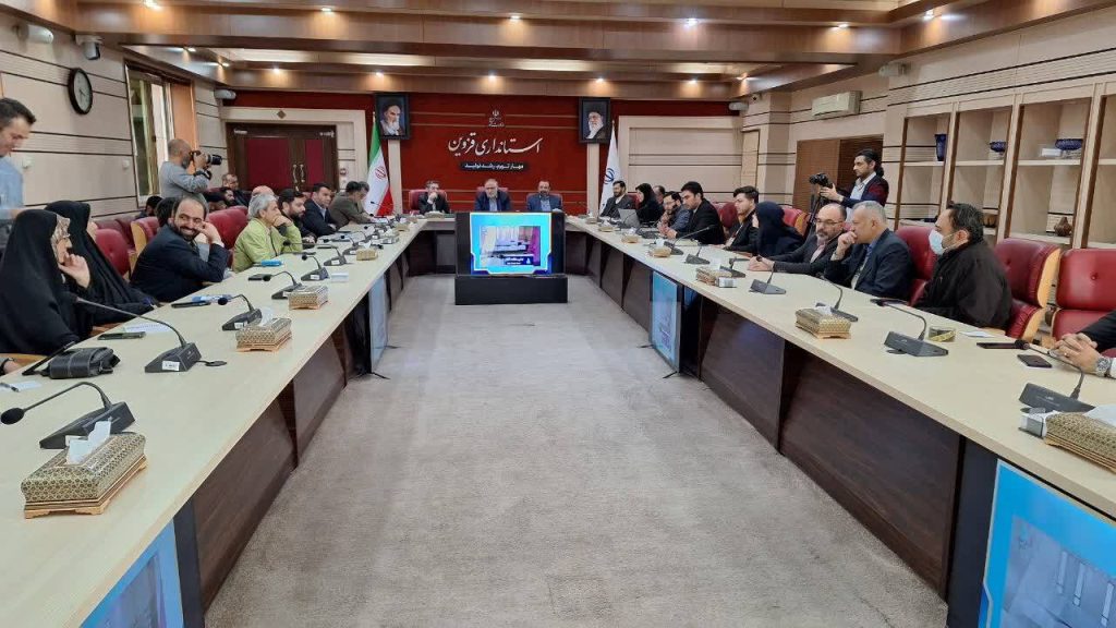 استاندار قزوین: کتابخانه های سیار نقش مهمی در ایجاد دسترسی ساکنان مناطق محروم به کتاب دارند