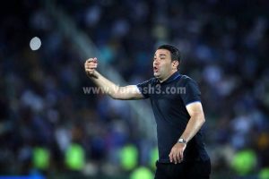 دعوا می‌کنم اما با همه رفیقم