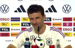 من همانند کروس نیستم، خدا را شکر مربی داریم!_دلخوش 9 مولر: من مثل کروس نیستم، خدا را شکر مربی داریم!