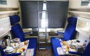 نکاتی درباره بلیط قطارهای مهتاب سیر جم