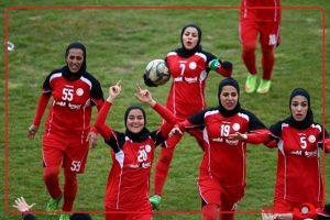 گرم کردن تیم فوتبال بانوان پرسپولیس برای برگزاری اولین بازی در لیگ دسته اول_دلخوش 7 گرم کردن تیم فوتبال بانوان پرسپولیس برای برگزاری اولین بازی در لیگ دسته اول
