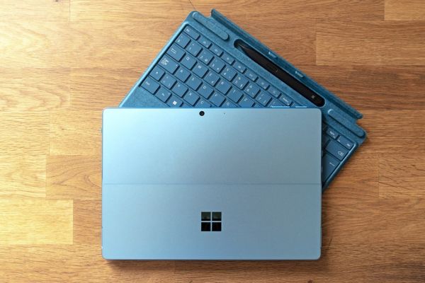 1742695837 87 قیمت سرفیس پرو ۲۰۲۵ در ایران ارزان‌ترین مدل‌ها کجاست؟ دلخوش