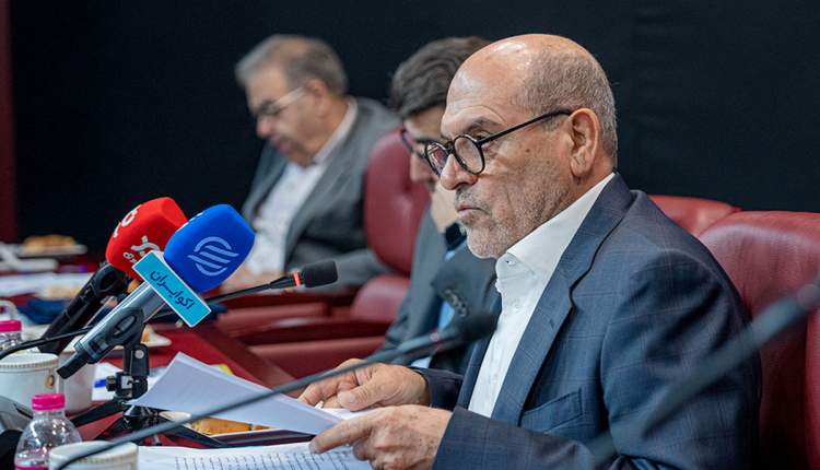 تداوم قیمت‌گذاری دستوری پدر تولیدکنندگان دارو را درآورده است